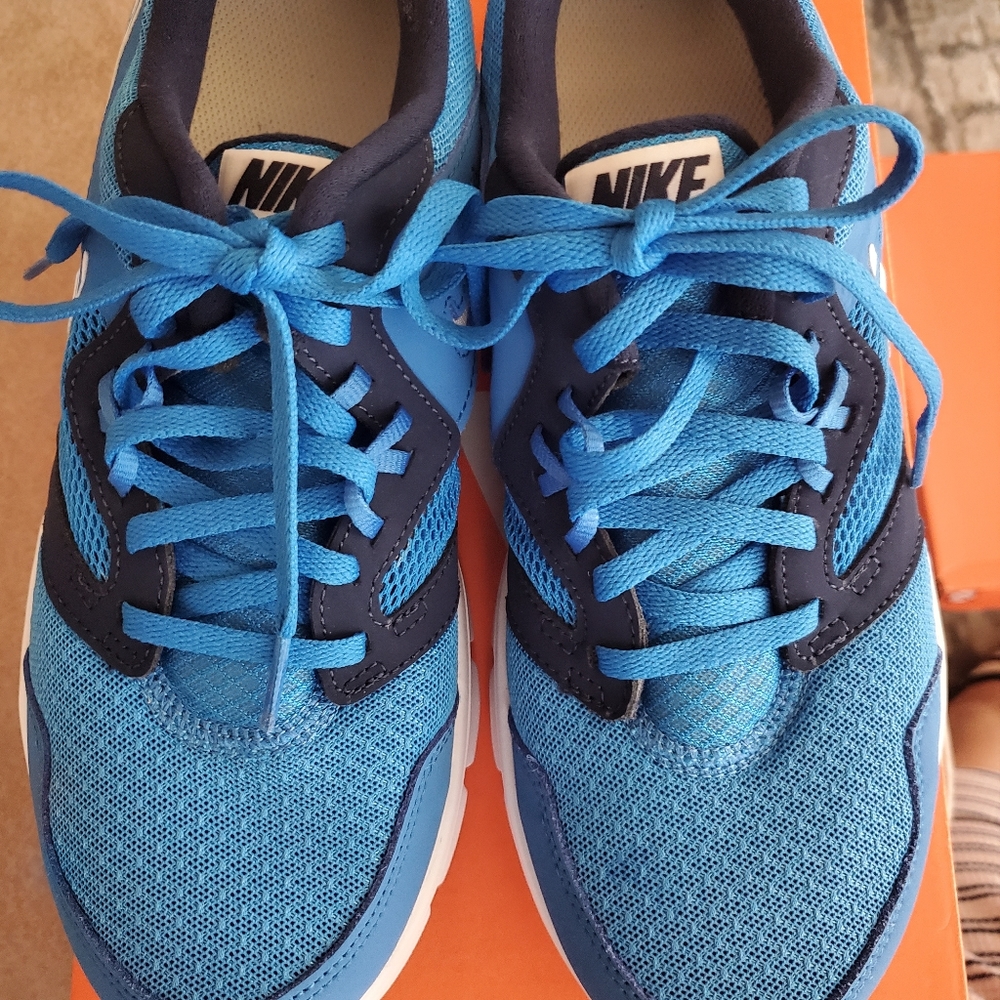 New Nike flex experience 3 (GS)